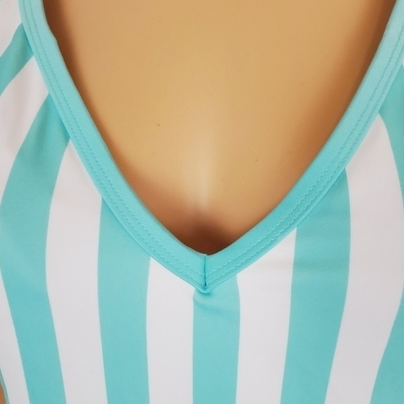 Kora Sol stripe one piece swimsuit size M - Picture 7 of 14